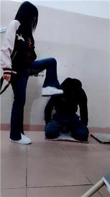 【网盘】【Nubias】小白鞋踢踹-鞭打耳光JS250320-4-绳界 – 绳艺爱好者交流与分享