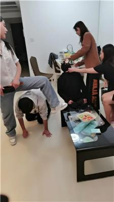 【网盘】【乔伊】3S-素人的臭脚丫味道好【四视角版】bf51490