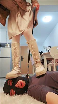 【网盘】【嘉妮】长靴全体重踩踏【双视角版】bf51470
