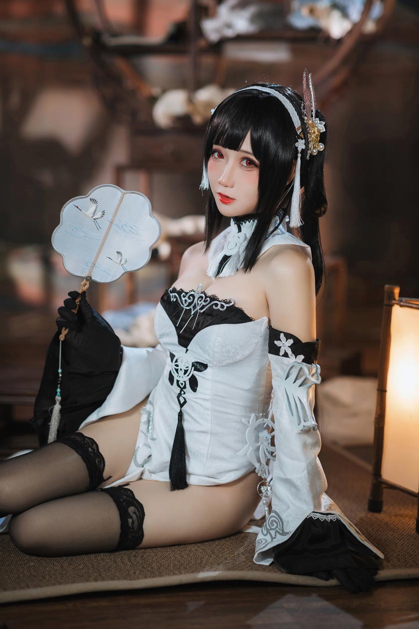 焖焖碳-碧蓝航线 鎮海 白黑礼服