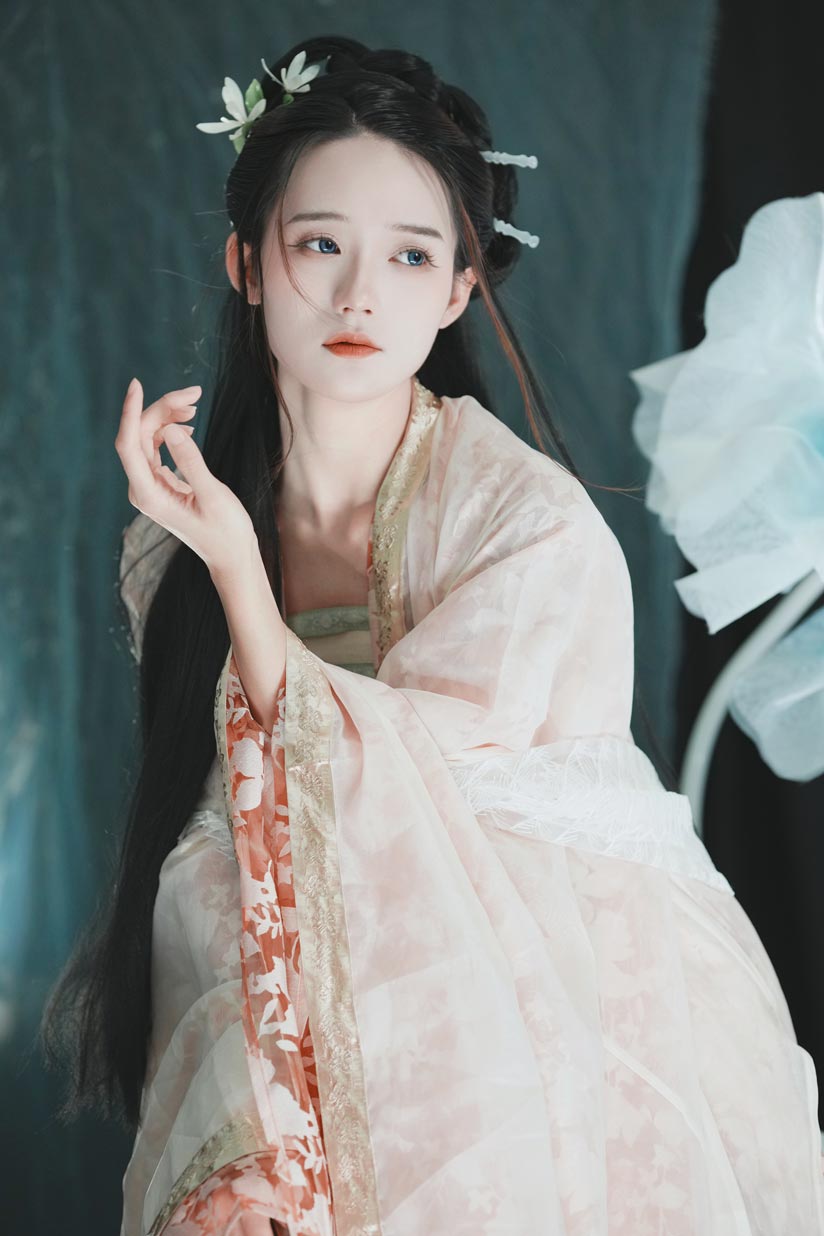 【网盘】兔子Zzz不吃胡萝卜-寄明月