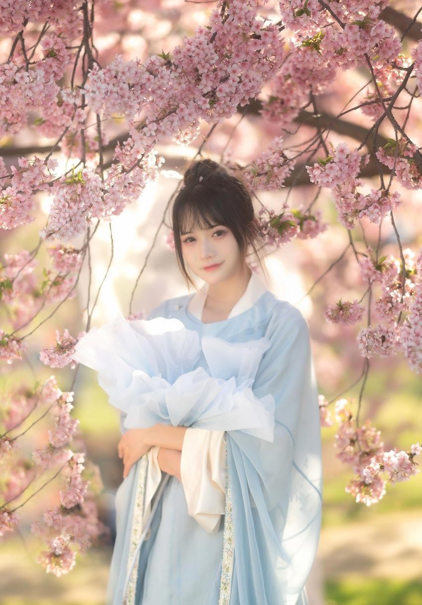 【网盘】兔子Zzz不吃胡萝卜 花满衣