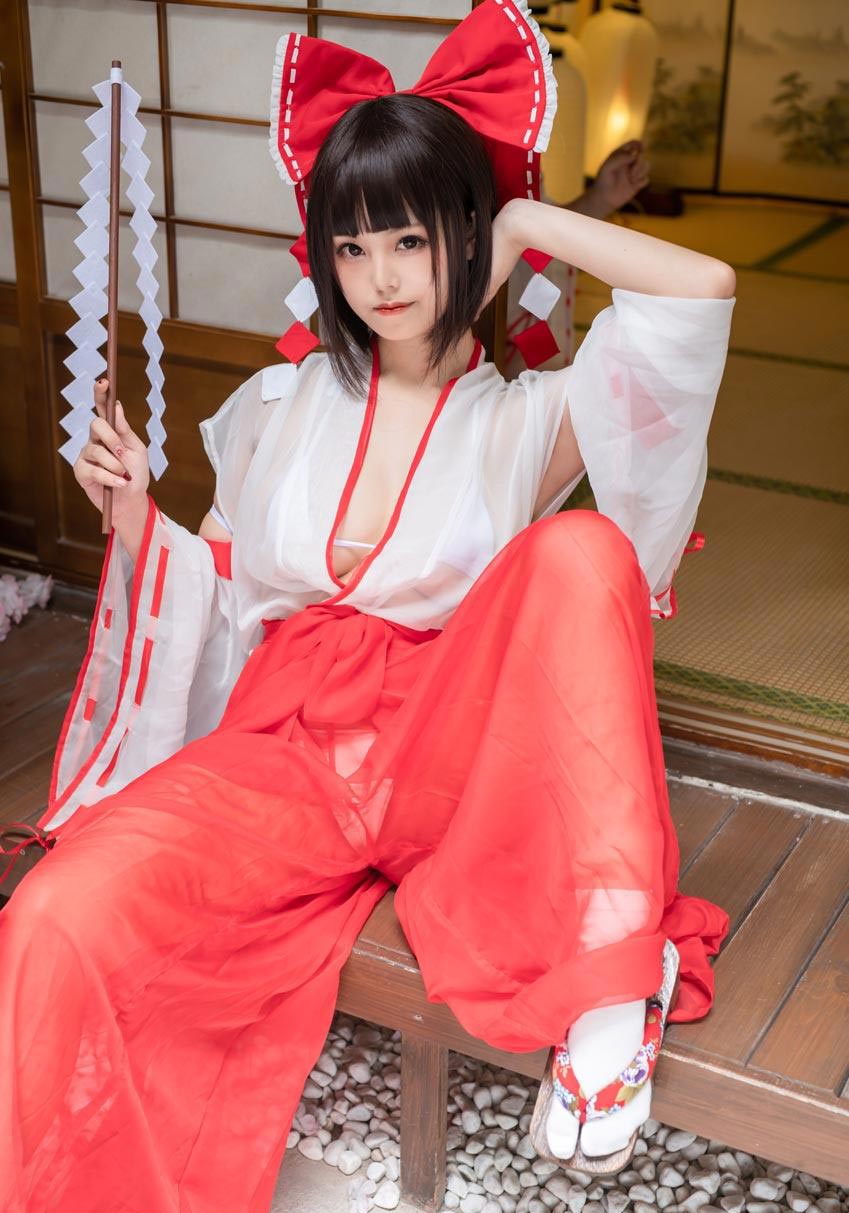 【网盘】蜜汁猫裘 透明巫女姐姐