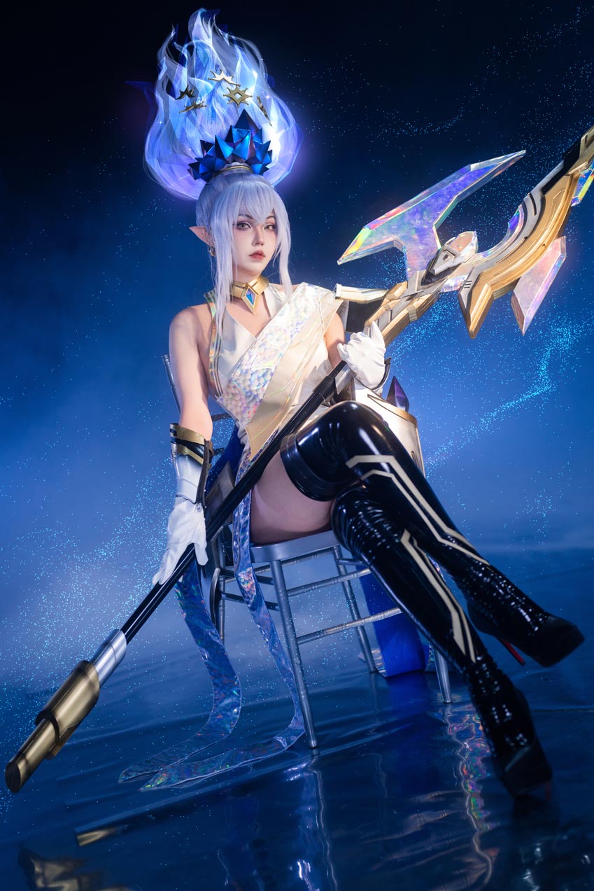 【网盘】菌烨tako-至臻风女