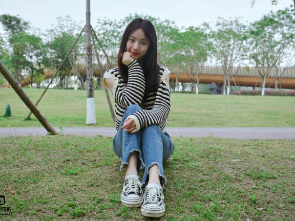 【网盘】[织梦映像]少女牛仔裤-草地白袜