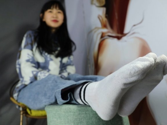 【网盘】[视频] 南国足艺 小美女静儿原味美脚，脚型秀气性感