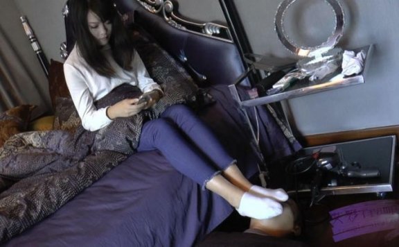 【网盘】女神馨雨-旧棉袜新味道