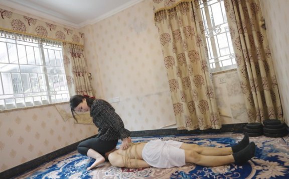 【网盘】『奴隶岛』—小妹原味白袜窒息 k754361564-220804