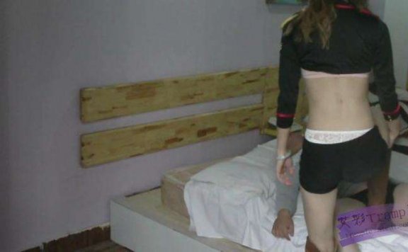 【网盘】跆拳道美女揉虐不老实的奴