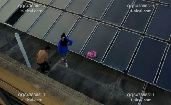 【网盘】【婉慈Icon】绝版-南一天台暴力虐尾随男（航拍，踩烂舌头） TTTIO-20220129