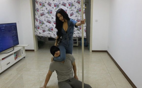 【网盘】冷柔极限花样折磨贱货