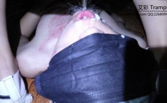 【网盘】脏鞋喂食米饭混合圣水最后m呕吐不止(绝对真实)