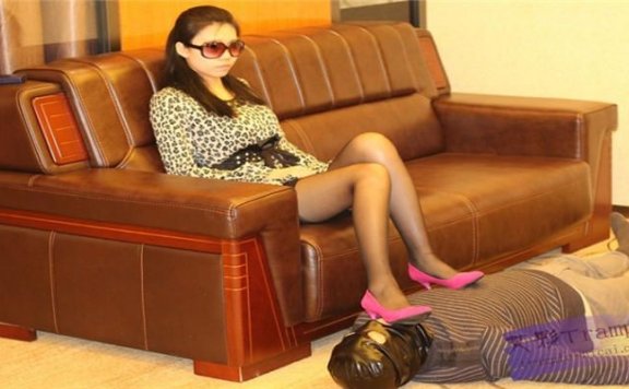 【网盘】女主豪华酒店调教老家奴视频高清完整版