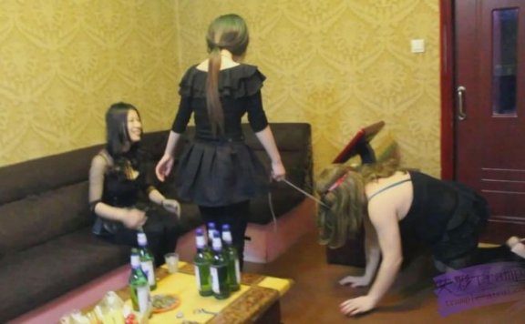 【网盘】歌厅多小姐极度羞辱(一)