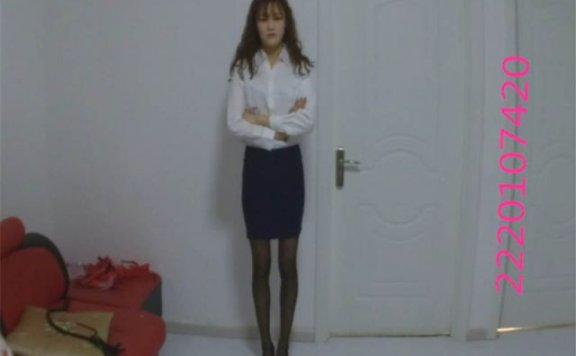 【网盘】(情景剧)极品女老板暴虐下属耳光踢打鞭打骑马钻裆(小雪原创 )