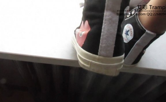 【网盘】窗台上的舞蹈