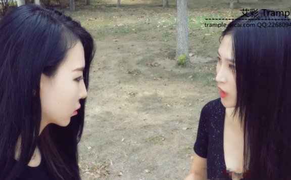 【网盘】美女公园教闺蜜踢裆虐蛋（有花絮） 180624-6