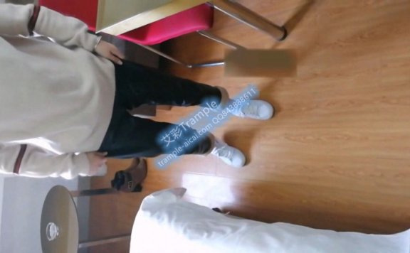 【网盘】妹子主动约我棉袜黑丝诱惑