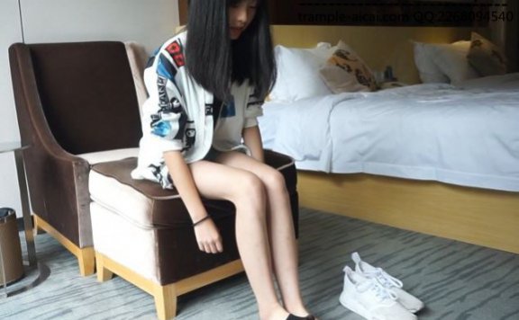 【网盘】【Student Model】小龙猫秀足