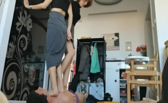 【网盘】安然女帝全体重跳踩脖子