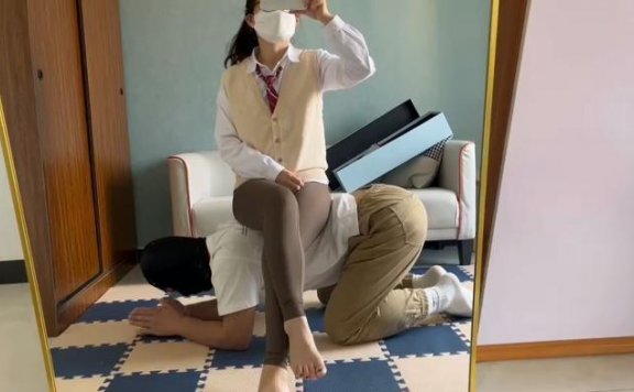 【网盘】【微耀星空】微主瑜伽裤腿绞笨M骑马调教 YC-240713-2