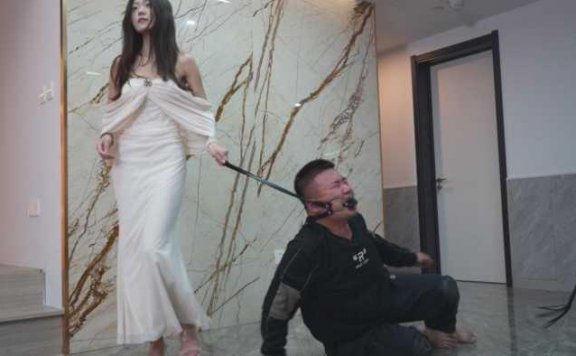 【网盘】双S大美脚重度深喉窒息后芭蕾舞全体重脚尖踩脖子霍霍死狗 YC-241217