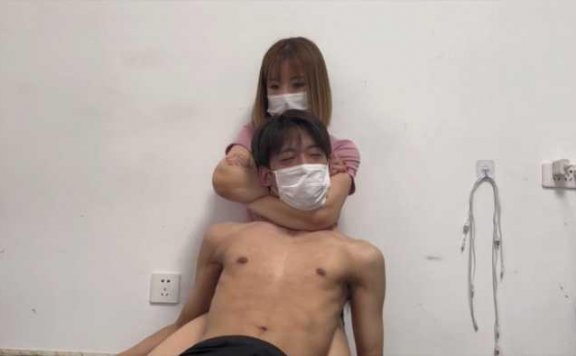 【网盘】桃花姐姐大力腿绞 裸绞窒息 ACYC-4173