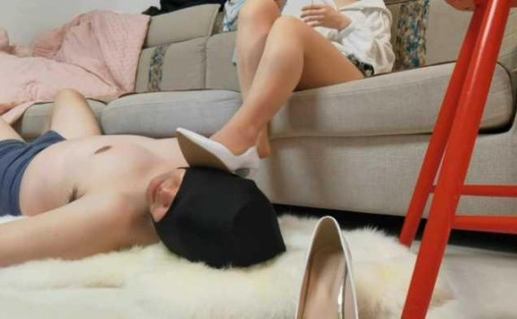 【网盘】【希子】肉丝全体重踩踏坐脸 YC-250310-2