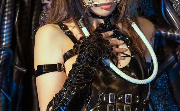 【网盘】秋和柯基&奶桃 莉莉丝_爱秀套图