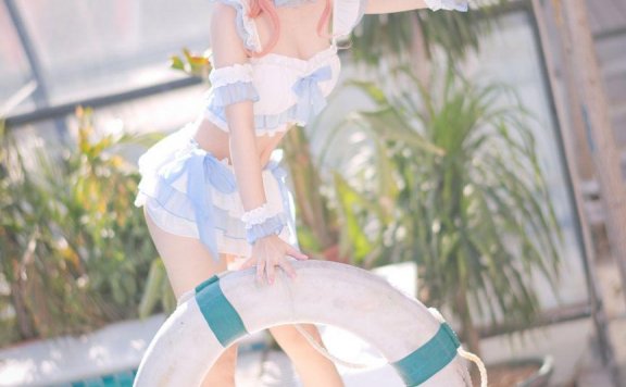 【网盘】花柒Hana 夏日甜芯泳装_爱秀套图