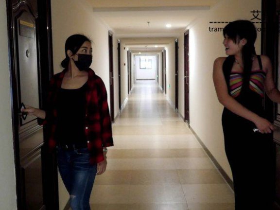 【网盘】小主与闺蜜的恋足游戏