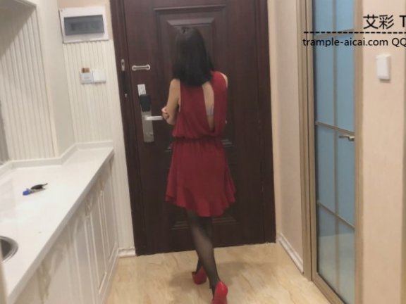 【网盘】《湘香女王》女主人刁难侮辱乞丐