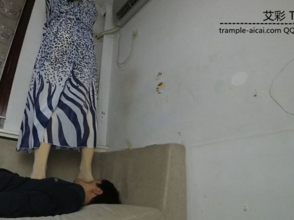 【网盘】网上买的“光腿神器”打底裤袜踩踏