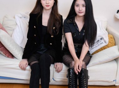 资讯|甜予摄影 – NO.071期 《璇璇澜澜》 长靴，黑丝[脚尖微加固款]，渔网袜，裸足，互相撕破丝袜剧情