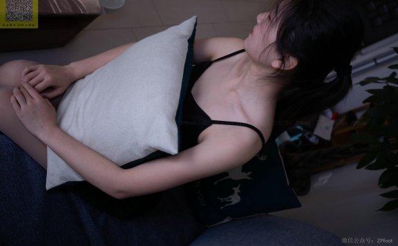 资讯|ISS山茶摄影081毕老师的白丝-81P