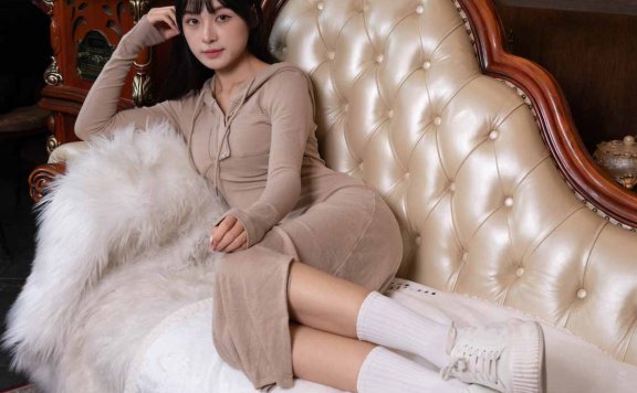 资讯|甜予摄影 – NO.024期 《小离》 板鞋,白棉袜,裸足