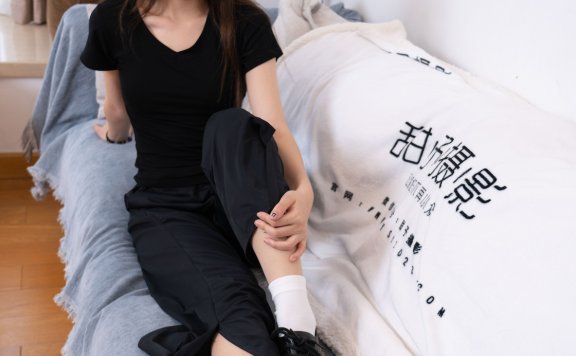 资讯|甜予摄影 – NO.054期 《雪梨》 皮鞋，白棉袜，肉丝[脚尖加固款]