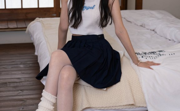 资讯|甜予摄影 – NO.018期 《璇璇》 运动鞋，白丝[脚尖加固款]