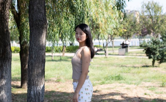 资讯|物恋传媒 – NO.054期 《涵涵》 运动鞋，棉袜，裸足