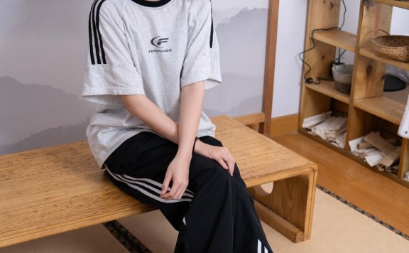 资讯|甜予摄影 – NO.045期 《雪梨》 帆布鞋，白棉袜，裸足