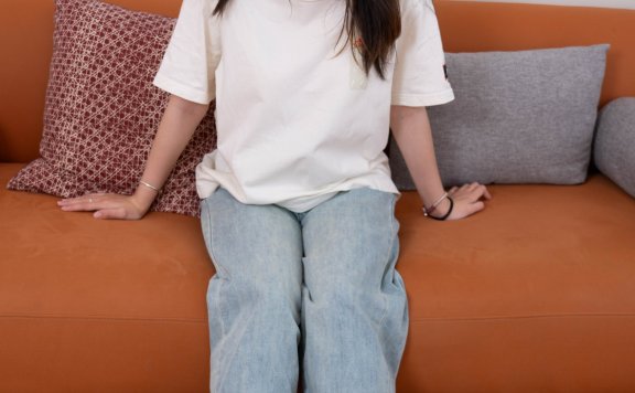 资讯|甜予摄影 – NO.043期 《松松》 帆布鞋，白棉袜，裸足