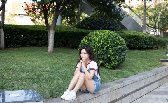 资讯|物恋传媒 – NO.059期 《子雨》 板鞋，棉袜，裸足