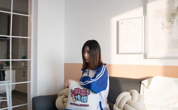 资讯|物恋传媒 – NO.107期 《猫耳》 匡威帆布鞋，棉袜，裸足