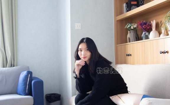 资讯|物恋传媒 – NO.095期 《小雨》 帆布鞋,棉袜,裸足