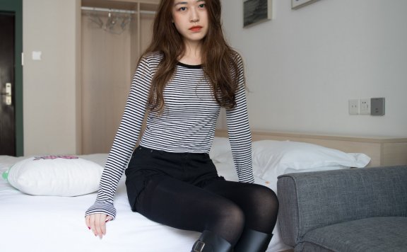 资讯|物恋传媒 – NO.232期 《佳琪》 雨靴,黑丝