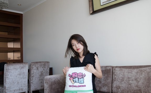 资讯|物恋传媒 – NO.229期 《雅梦》 高跟鞋,裸足