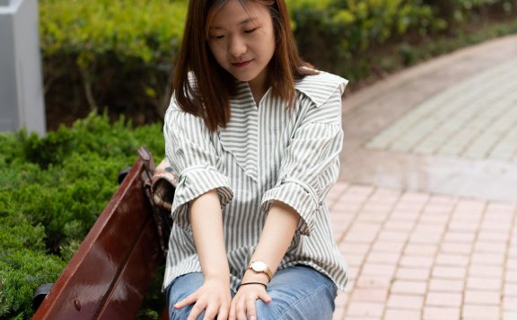 资讯|物恋传媒 – NO.014期 《明月》 板鞋,棉袜,船袜,裸足