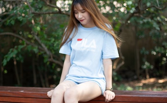 资讯|物恋传媒 – NO.038期 《诗语》 拖鞋,棉袜,裸足