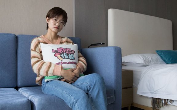 资讯|物恋传媒 – NO.308期 《嘉嘉》 斯凯奇运动鞋，棉袜，裸足