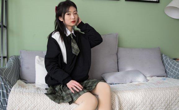 资讯|物恋传媒 – NO.304期 《小凌》 马丁靴,肉丝,棉袜